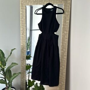 Black linen side cutout dress size XS (fits 2-4) worn 1x